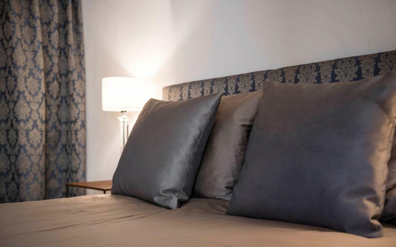 Apartment Valentina เบรสซาโนเน ภายนอก รูปภาพ